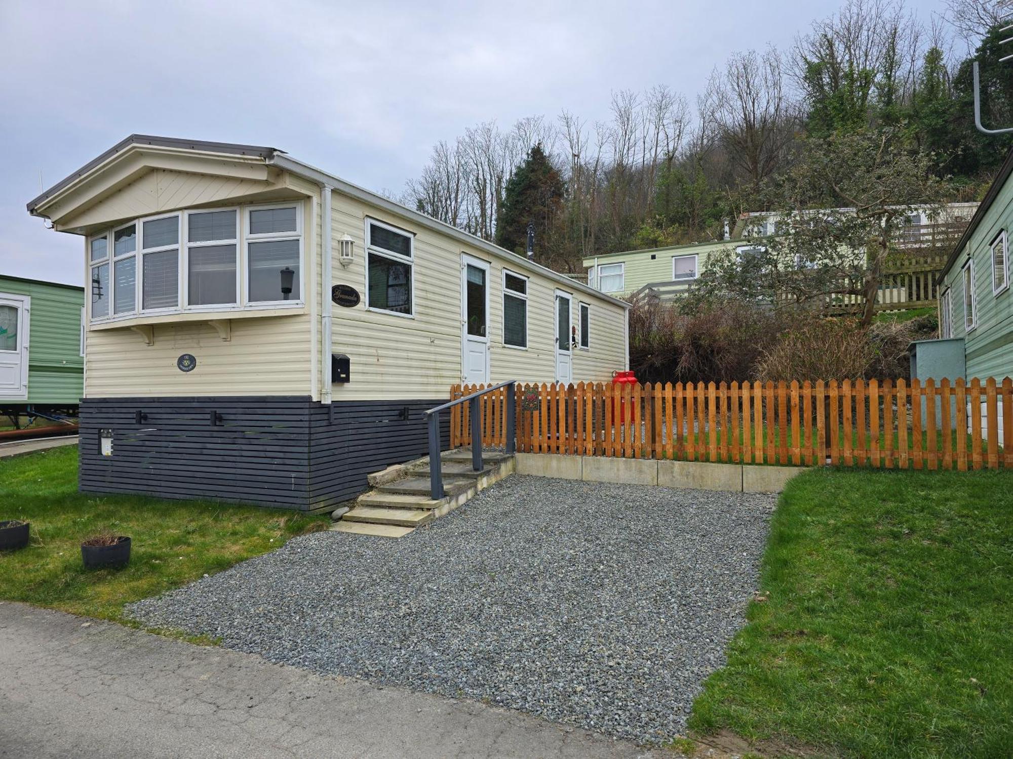 Wonderful 2 Bedroom Mobile Home Aberystwyth Eksteriør billede